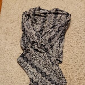 Fashion Nova Snakeskin Print Lounge Set